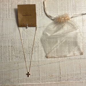 Brandy Melville gold gross with diamond (Fake).